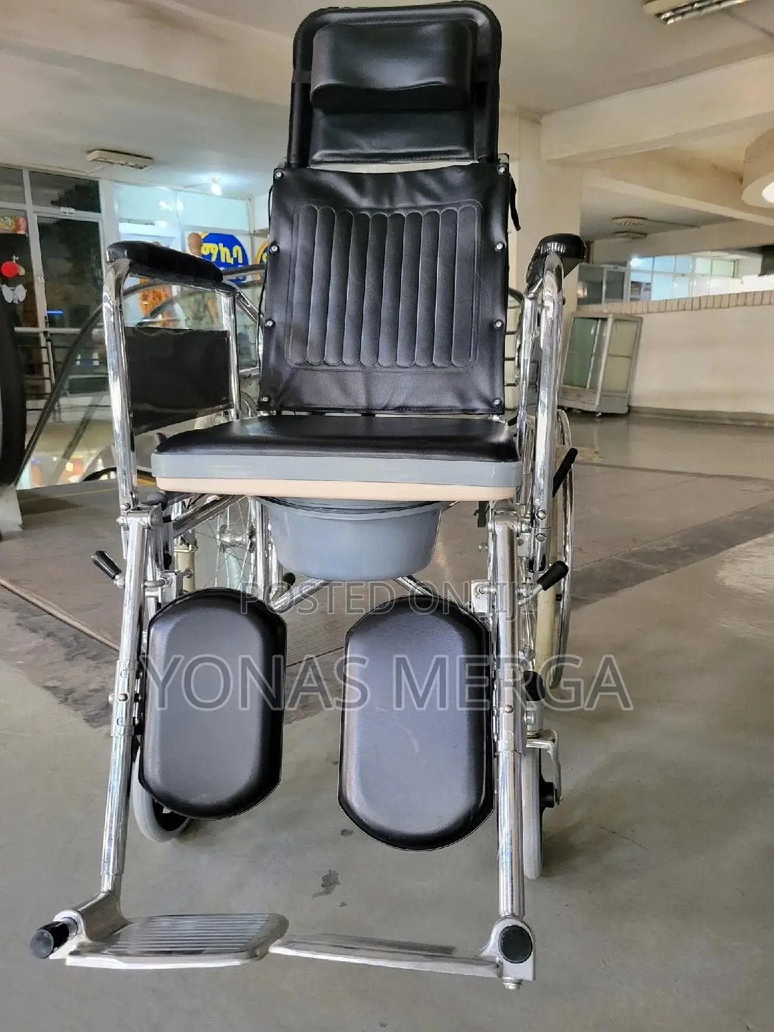 Multifunctional Wheelchair፭嶮commode Function for Toileting