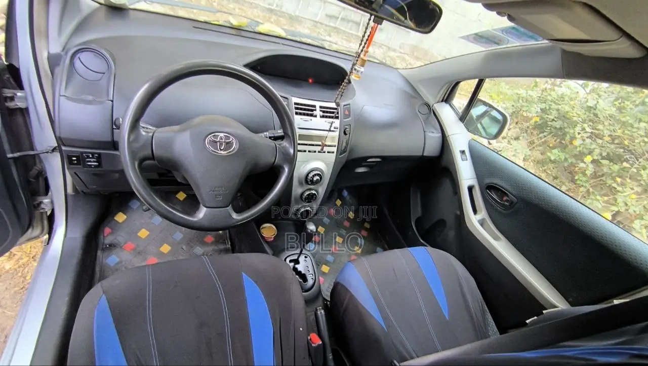 Toyota Yaris 2007 Silver