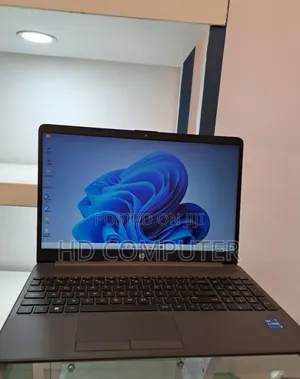 New Laptop HP Stream Notebook 8GB Intel Core I5 SSD 1T