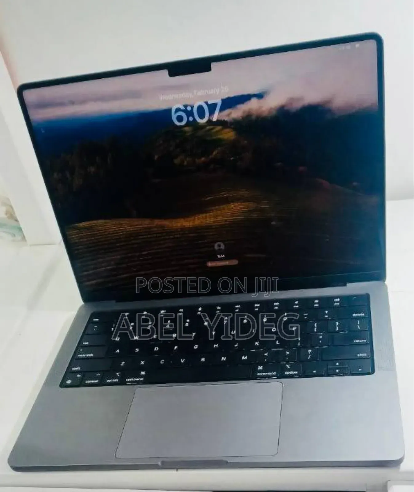 New Laptop Apple MacBook Pro 16GB Apple M2 SSD 512GB