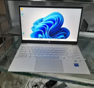 New Laptop HP Pavilion 14 16GB Intel Core I7 SSD 512GB
