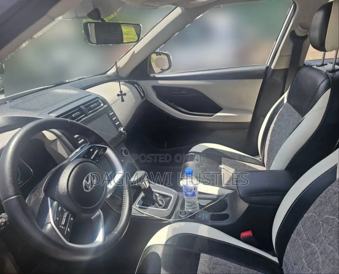 Hyundai Creta 2023 White