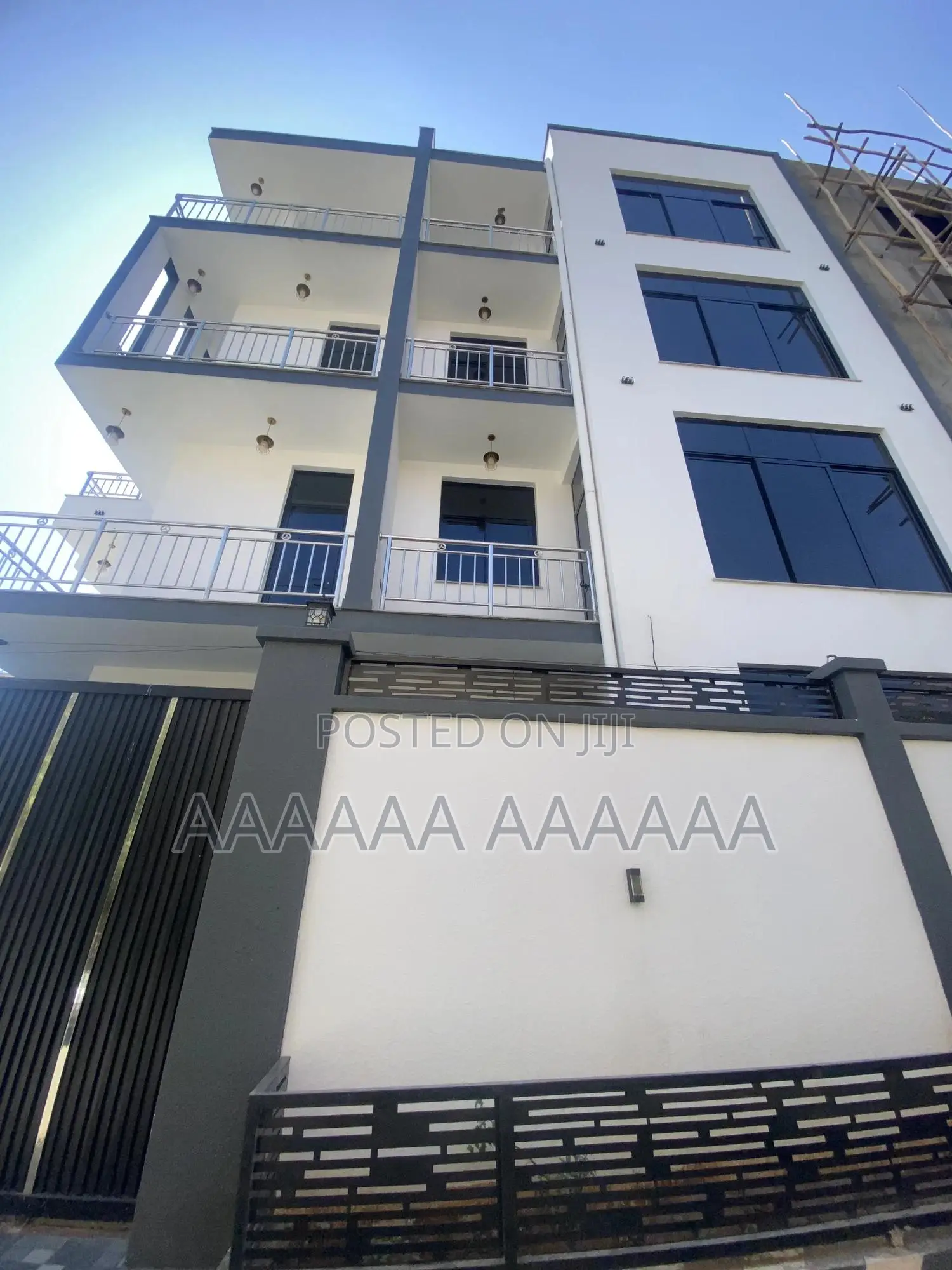 9bdrm House in Bole for sale