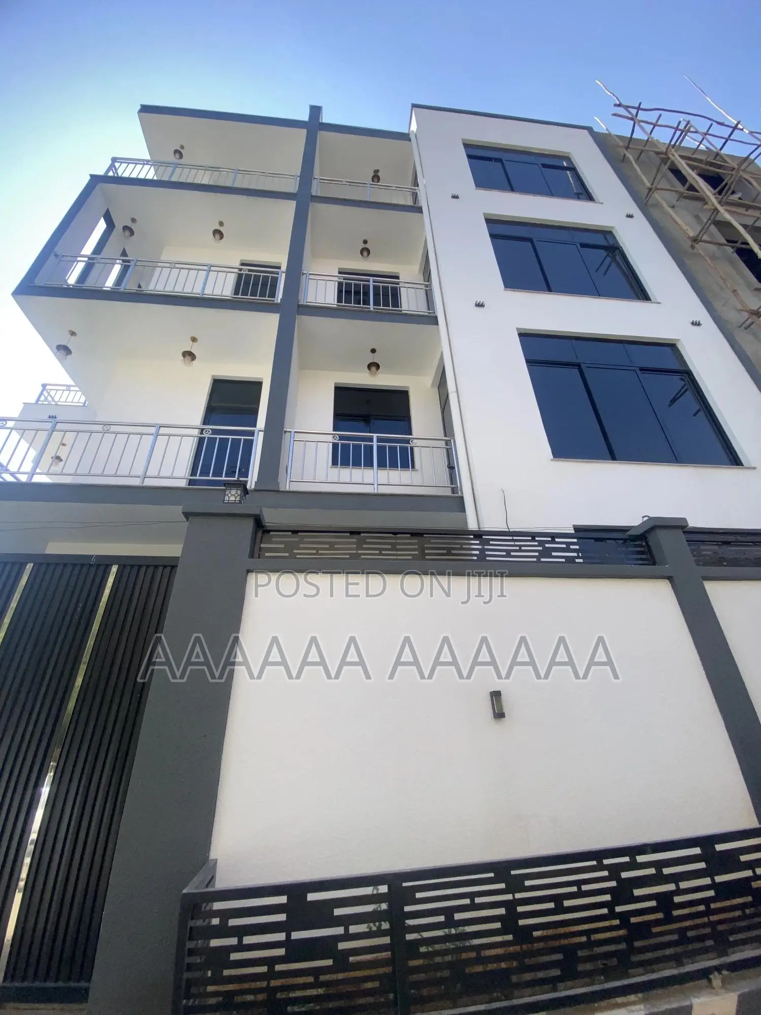 9bdrm House in Bole for sale