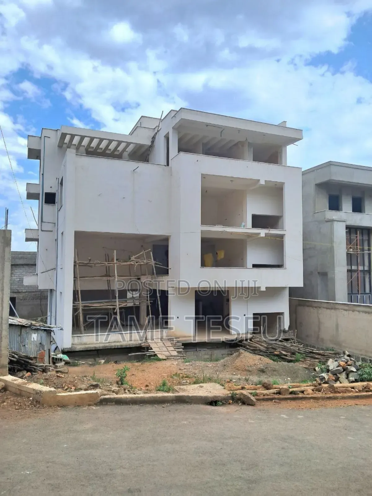 6bdrm House in Cmc Minsterochi, Bole for sale