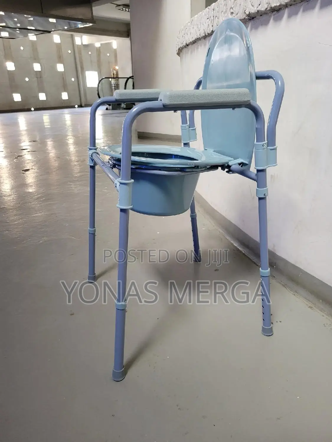 3 in 1 Bedside Commode Chair1$1toilet Chair0_0popo Chair