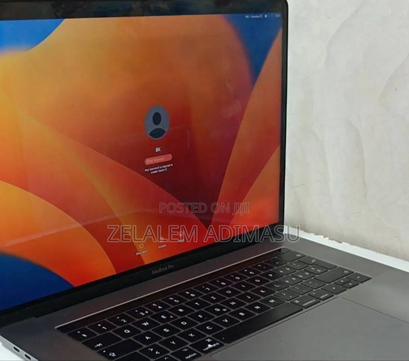 New Laptop Apple MacBook Pro 2017 16GB Intel Core I7 SSD 512GB