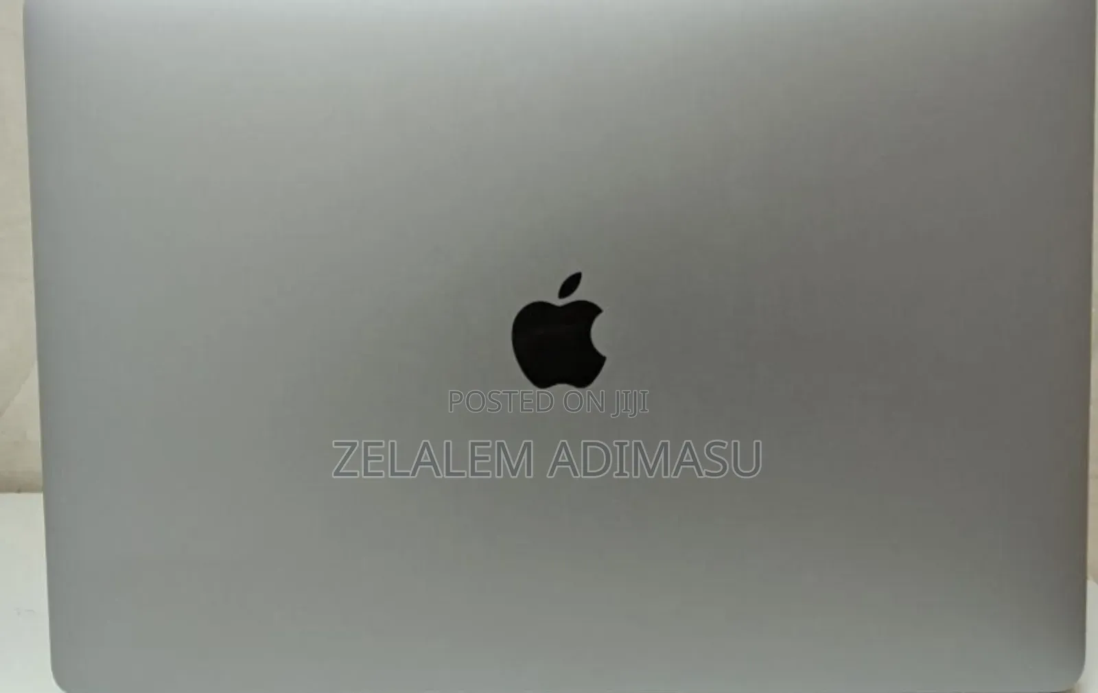 New Laptop Apple MacBook Pro 2017 16GB Intel Core I7 SSD 512GB