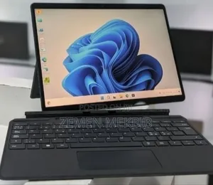 Photo - New Laptop Microsoft Surface Pro 9 16GB Intel Core I5 SSD 256GB