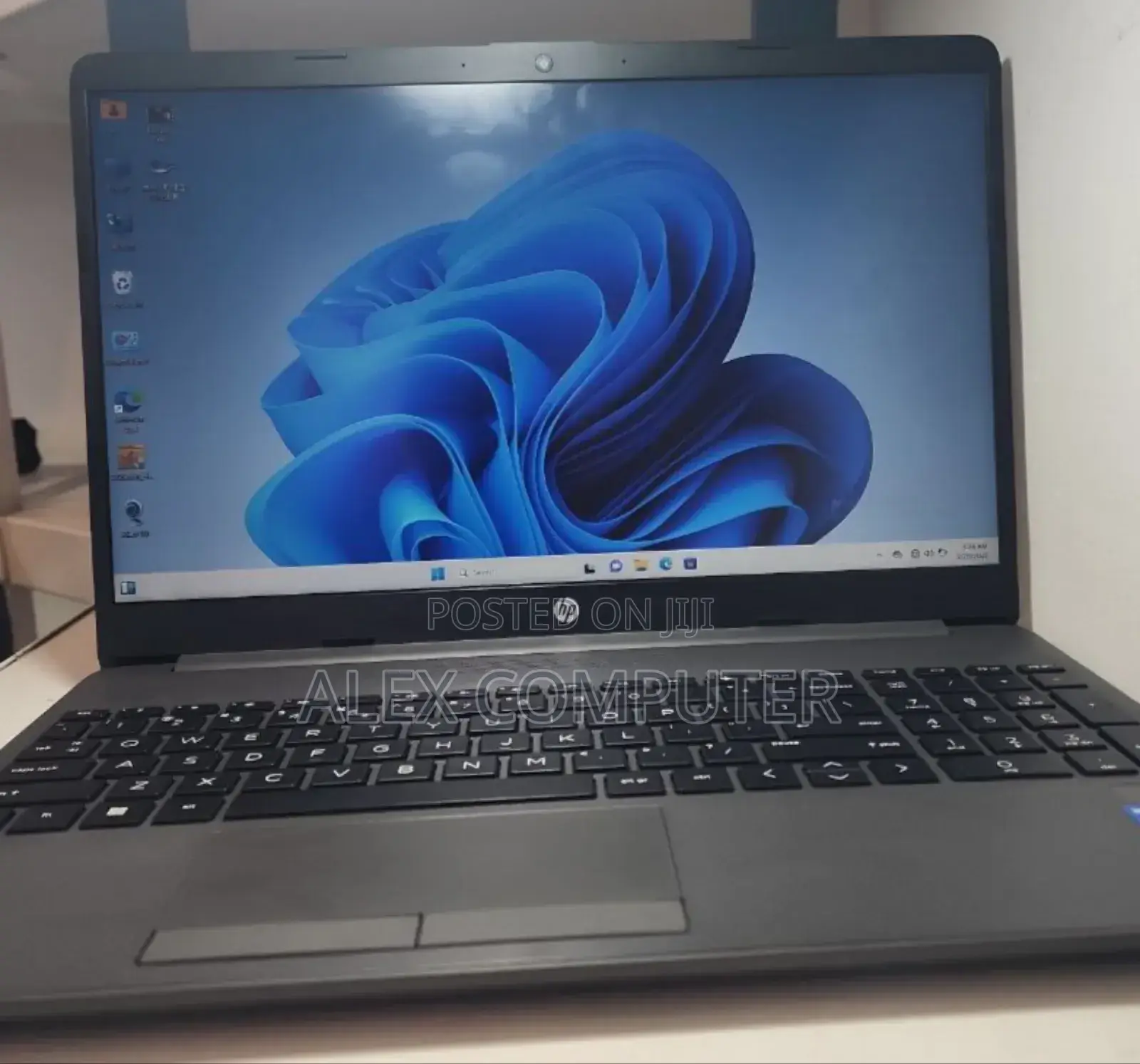 New Laptop HP Stream Notebook 8GB Intel Core I5 SSD 1T