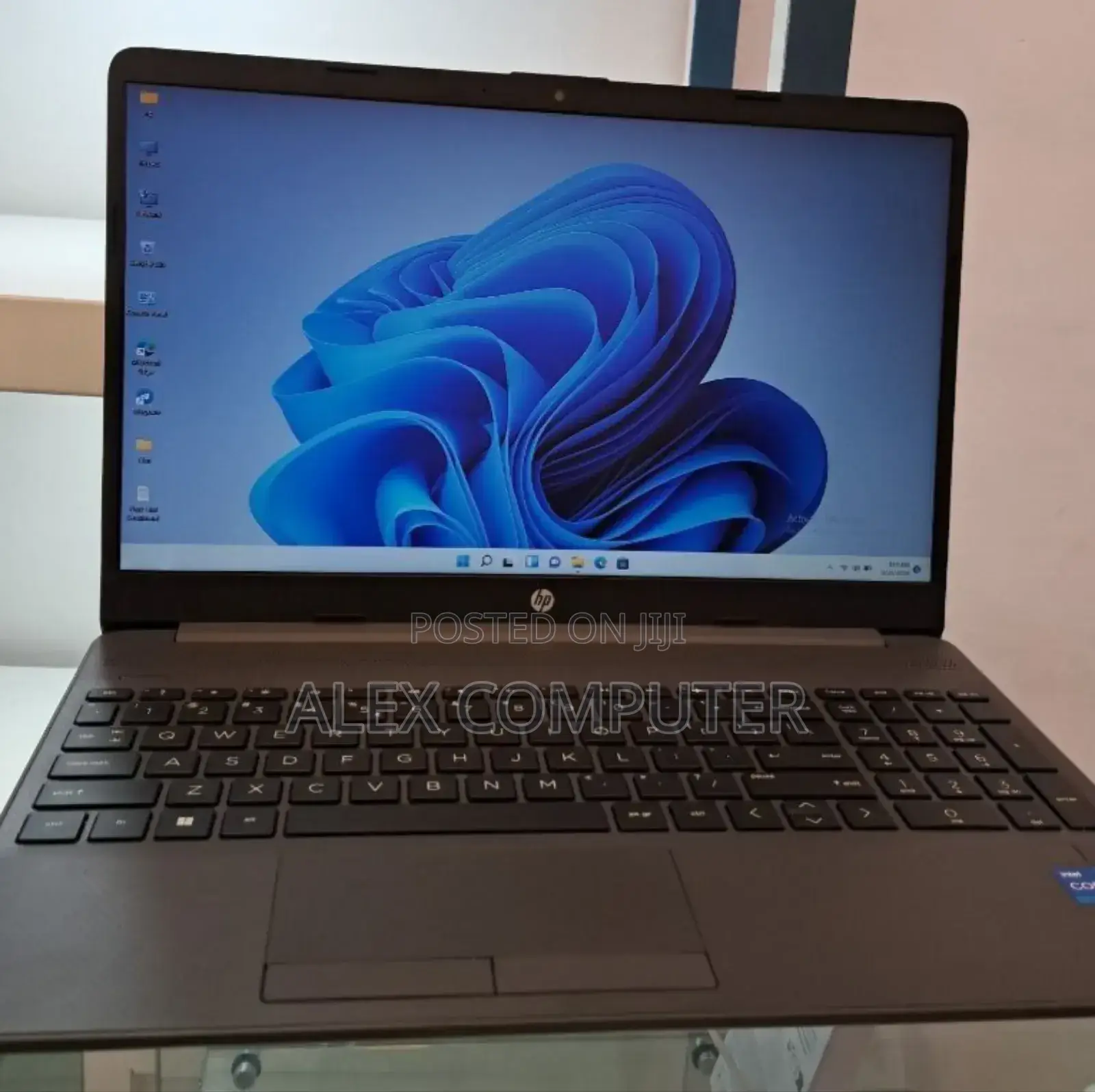 New Laptop HP Stream Notebook 8GB Intel Core I5 SSD 1T