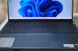 New Laptop Dell Inspiron 16 7630 16GB Intel Core I7 SSD 1T