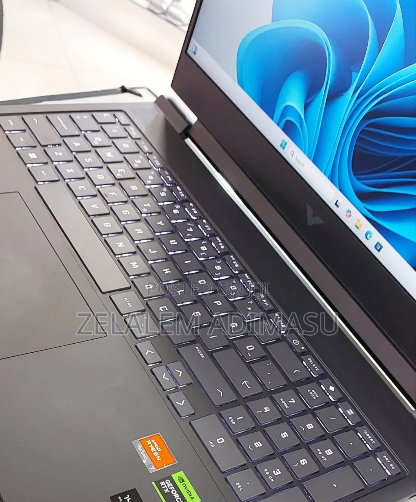 New Laptop HP Victus 16 16GB AMD Ryzen 7 SSD 1T