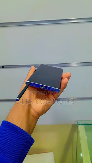 New Samsung Galaxy S22 Ultra 256 GB Silver