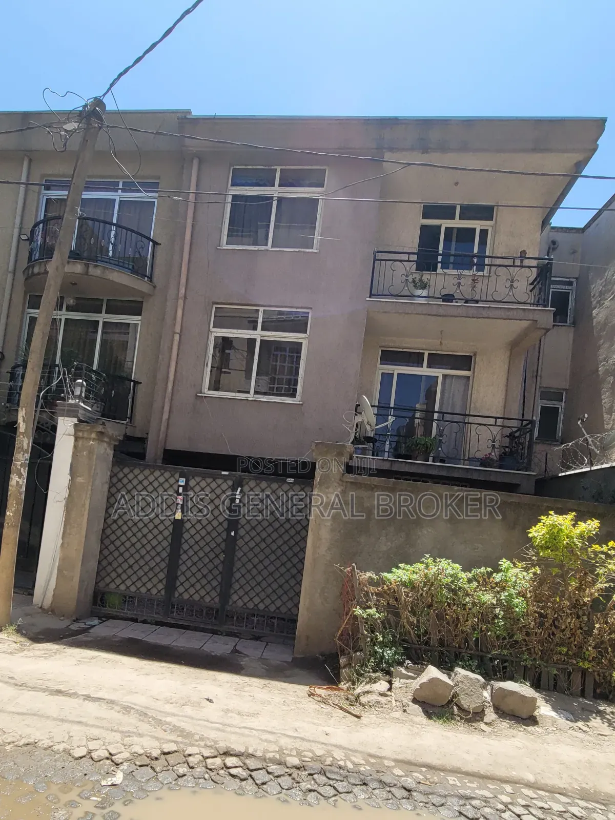 5bdrm House in Haile Garment, Nifas Silk-Lafto for sale
