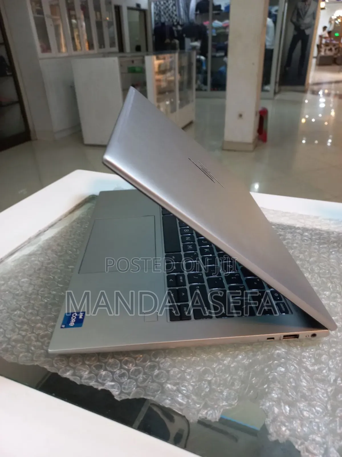 New Laptop HP EliteBook 840 10 16GB Intel Core I7 SSD 512GB