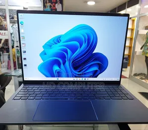 Photo - New Laptop Dell Inspiron 15 16GB Intel Core I7 SSD 1T