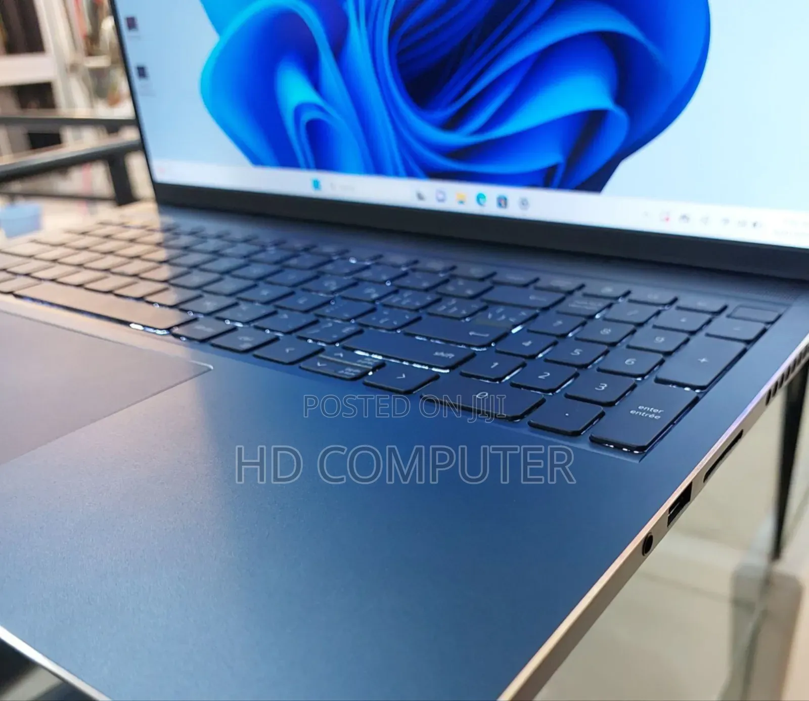 New Laptop Dell Inspiron 15 16GB Intel Core I7 SSD 1T