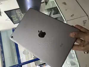 Apple iPad 10.2 (2021) 64 GB Silver