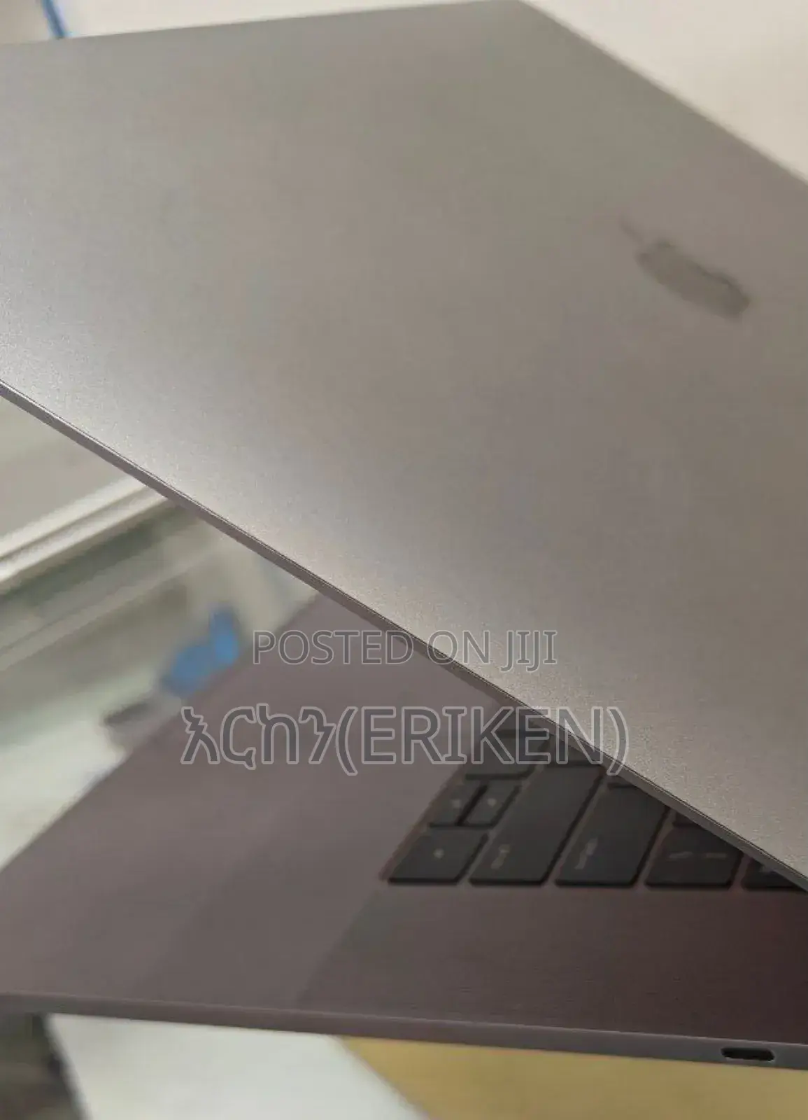 New Laptop Apple MacBook Pro 2017 16GB Intel Core I7 SSD 1T