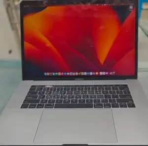 New Laptop Apple MacBook Pro 2017 16GB Intel Core I7 SSD 1T