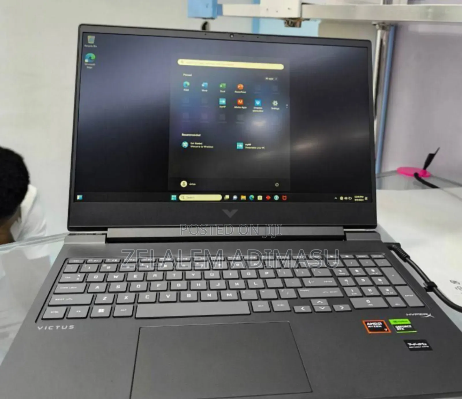 New Laptop HP Victus 16 16GB AMD Ryzen 7 SSD 1T