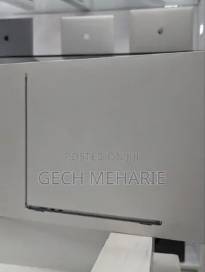 New Laptop Apple MacBook Air 2024 M3 15-Inch 8GB Apple M3 SSD 512GB