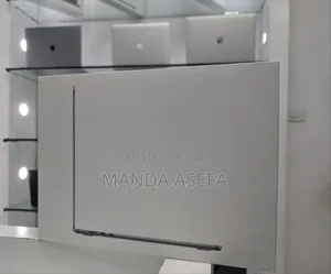 Photo - New Laptop Apple MacBook Air 8GB Apple M3 SSD 512GB