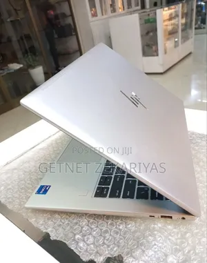 New Laptop HP EliteBook 840 10 16GB Intel Core I7 SSD 512GB