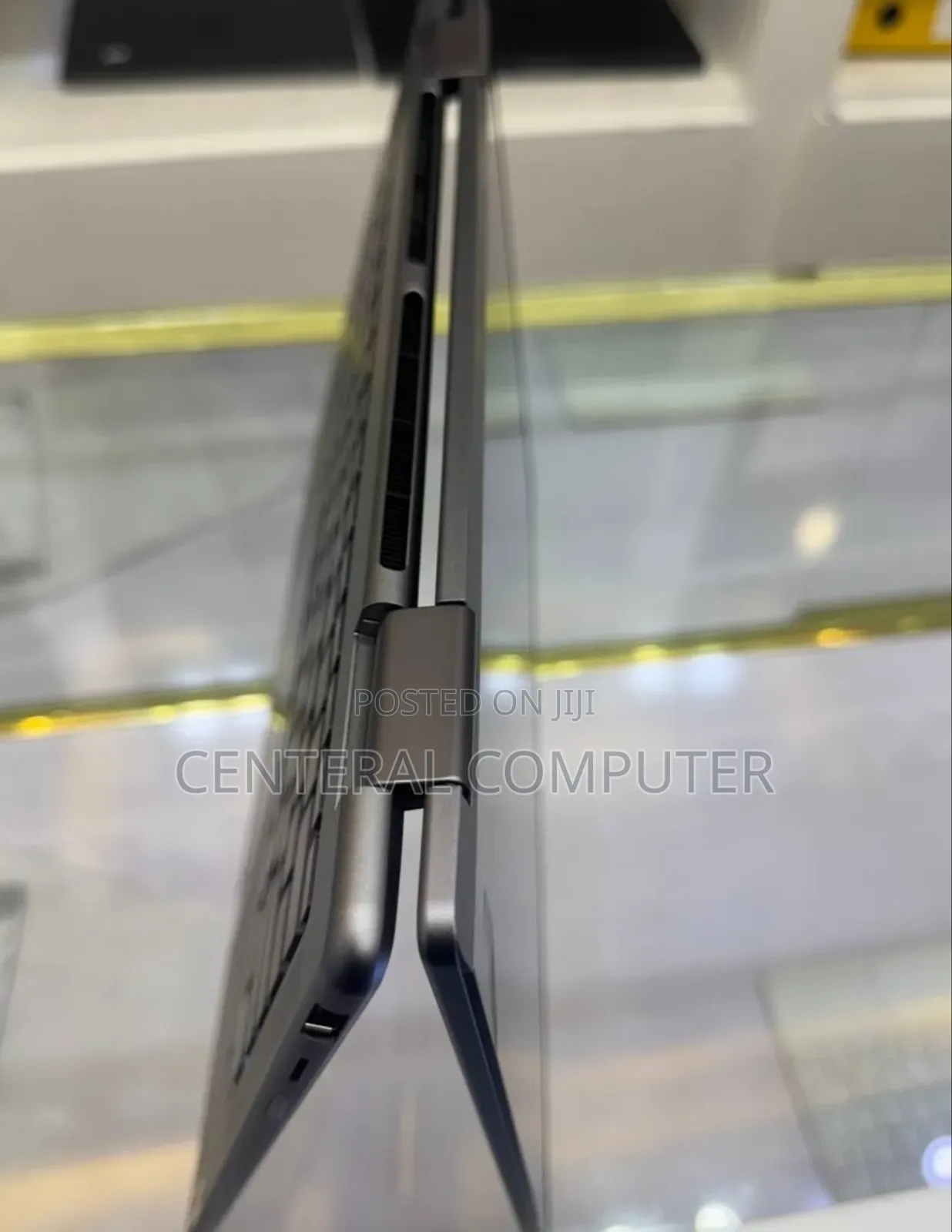 New Laptop Lenovo Yoga 7i 16GB Intel Core I7 SSD 512GB