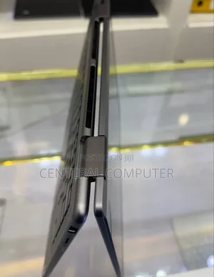 New Laptop Lenovo Yoga 7i 16GB Intel Core I7 SSD 512GB