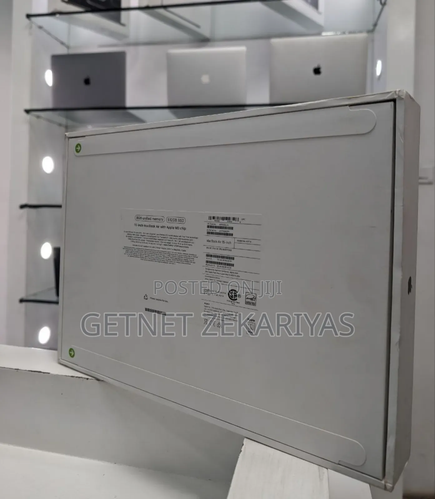 New Apple MacBook Air 2024 M3 15-Inch 8GB Apple M2 Ultra SSD 512GB