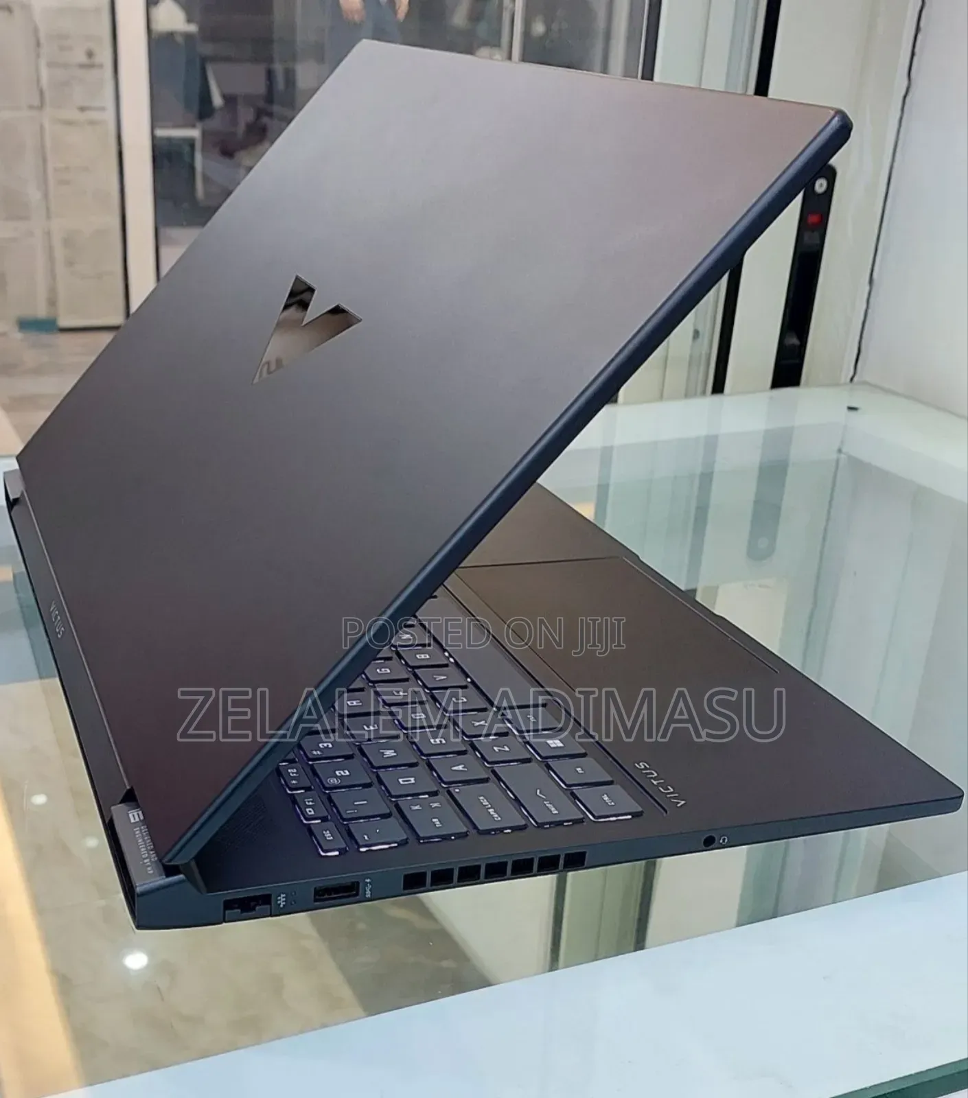 New Laptop HP Victus 16 16GB AMD Ryzen 7 SSD 1T