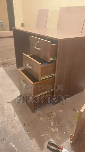 Laminated MDF Office Table 120×60cm