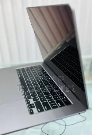 Photo - New Laptop Apple MacBook Air 2024 M3 15-Inch 8GB Apple M3 SSD 256GB