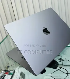 New Laptop Apple MacBook Air 2024 M3 15-Inch 8GB Apple M3 SSD 256GB