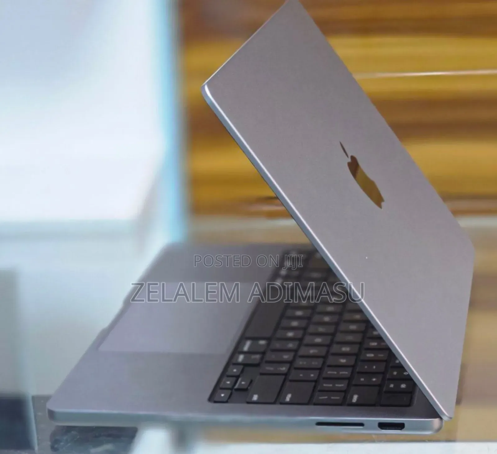 New Apple MacBook Pro 2023 M3 Pro 16-Inch 16GB Intel Core M3 SSD 512GB