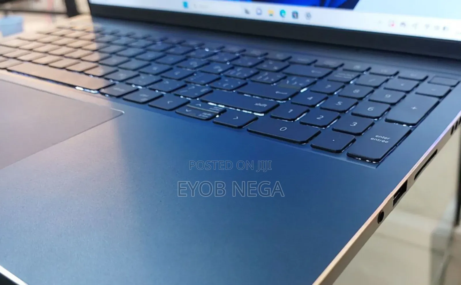 New Laptop Dell Inspiron 16 5620 16GB Intel Core I7 SSD 1T