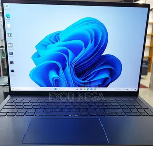New Laptop Dell Inspiron 16 5620 16GB Intel Core I7 SSD 1T