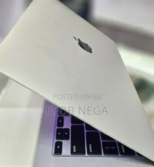 New Laptop Apple MacBook Pro 2020 16GB Intel Core I5 SSD 1T