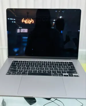 Photo - New Laptop Apple MacBook Air 8GB Apple M3 SSD 256GB