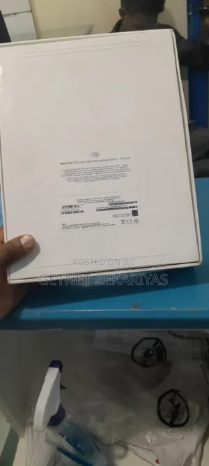 Photo - New Apple iPad Pro 12.9 (2021) 1 TB