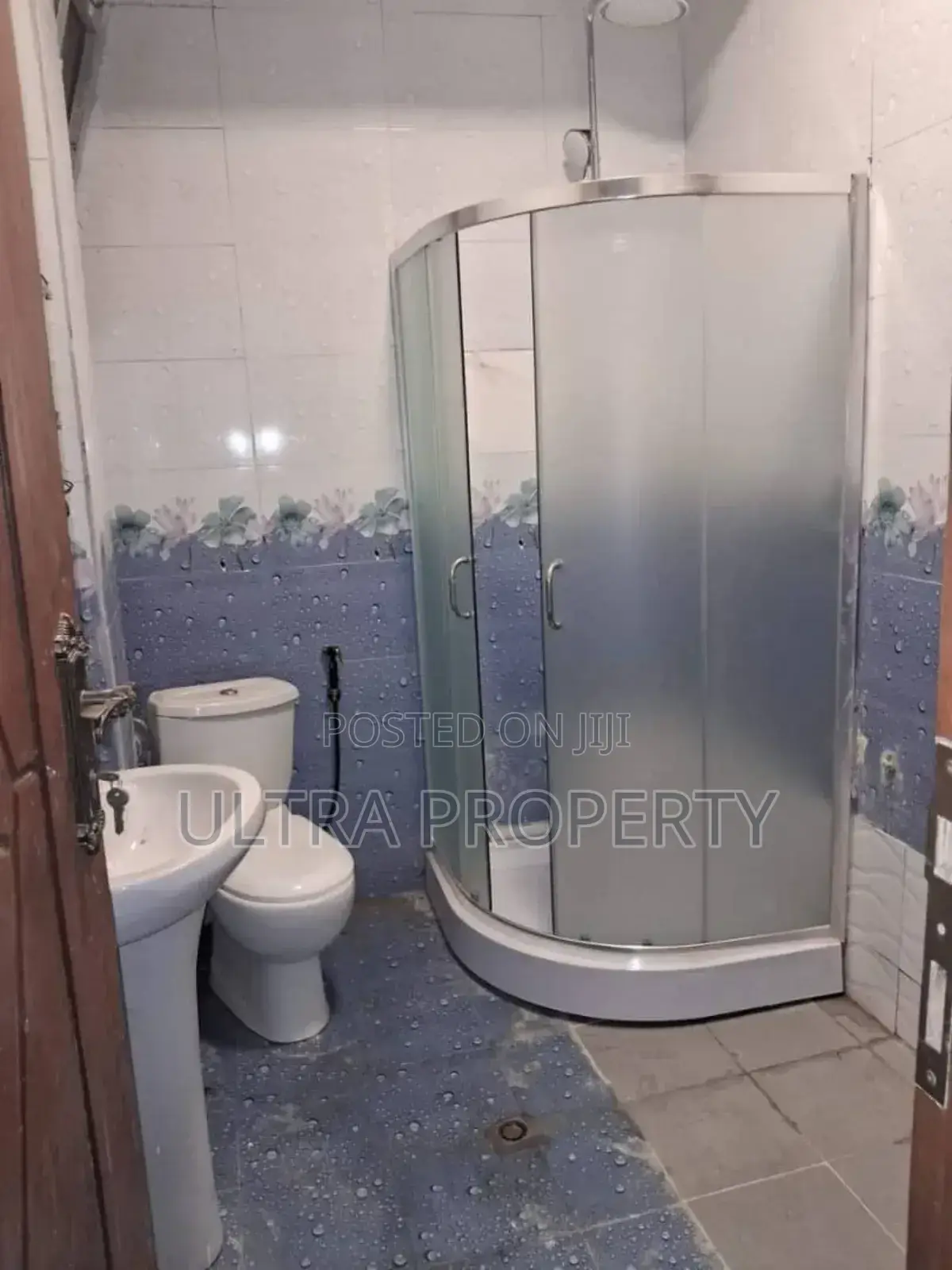 6bdrm Villa in Bole for rent