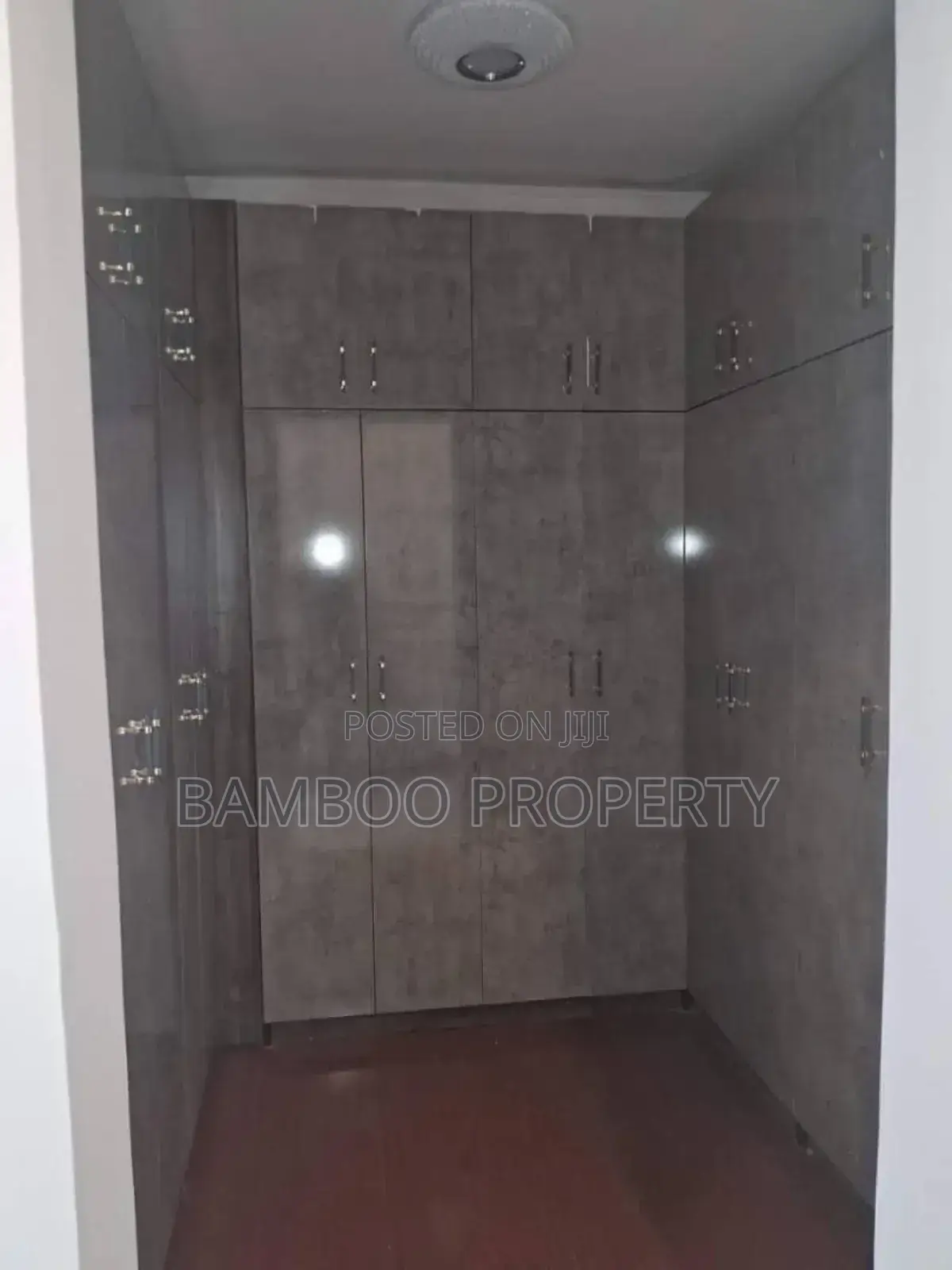 6bdrm Villa in Bole for rent