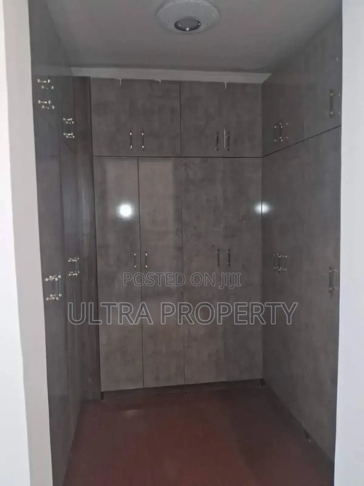 6bdrm Villa in Bole for rent