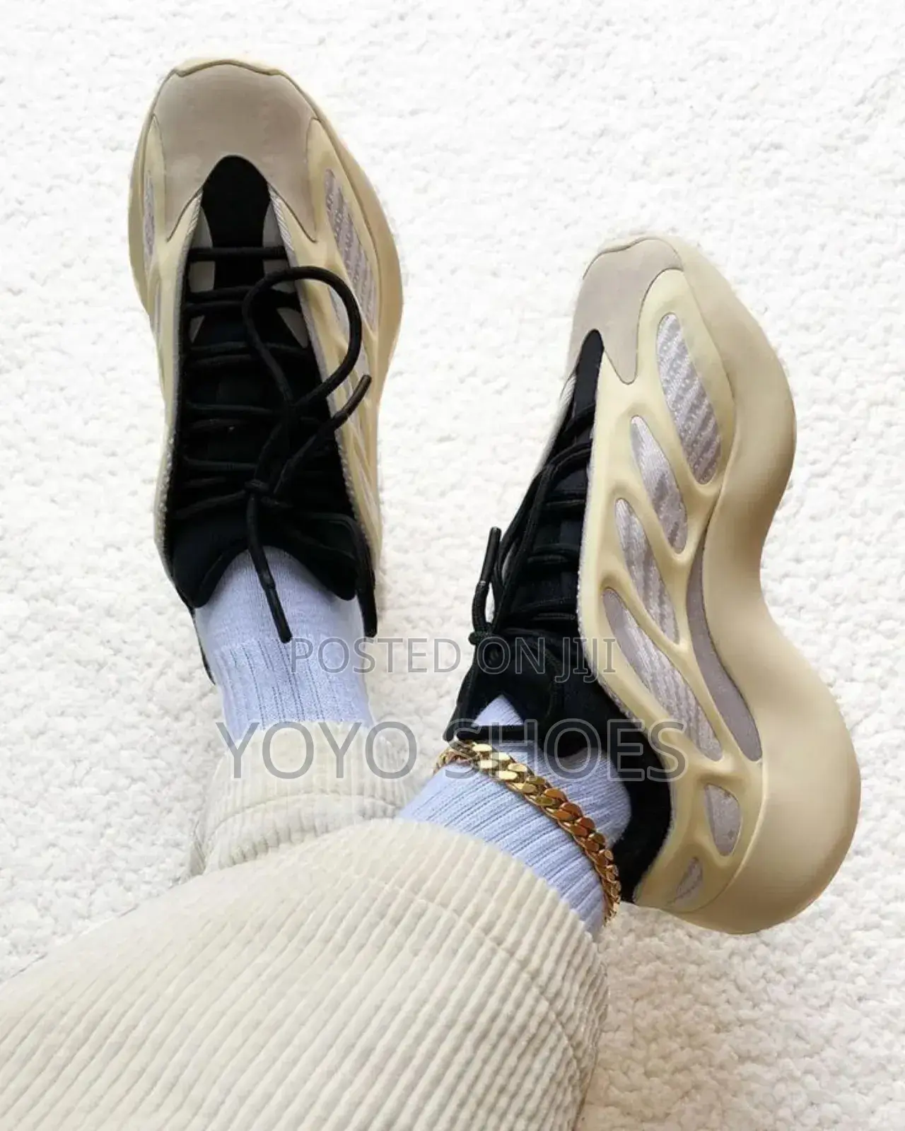 Adidas Yezzy 700 V3