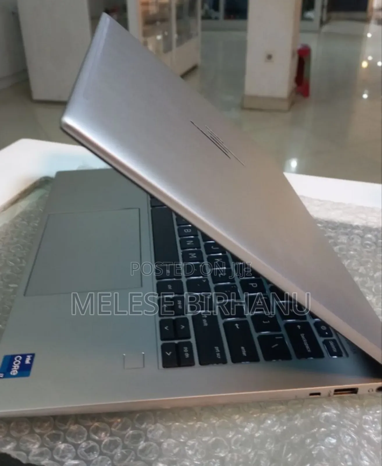 New Laptop HP EliteBook 840 10 16GB Intel Core I7 SSD 512GB