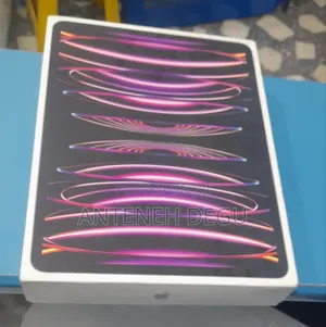 Photo - New Apple iPad Pro 12.9 (2021) 1 TB Blue