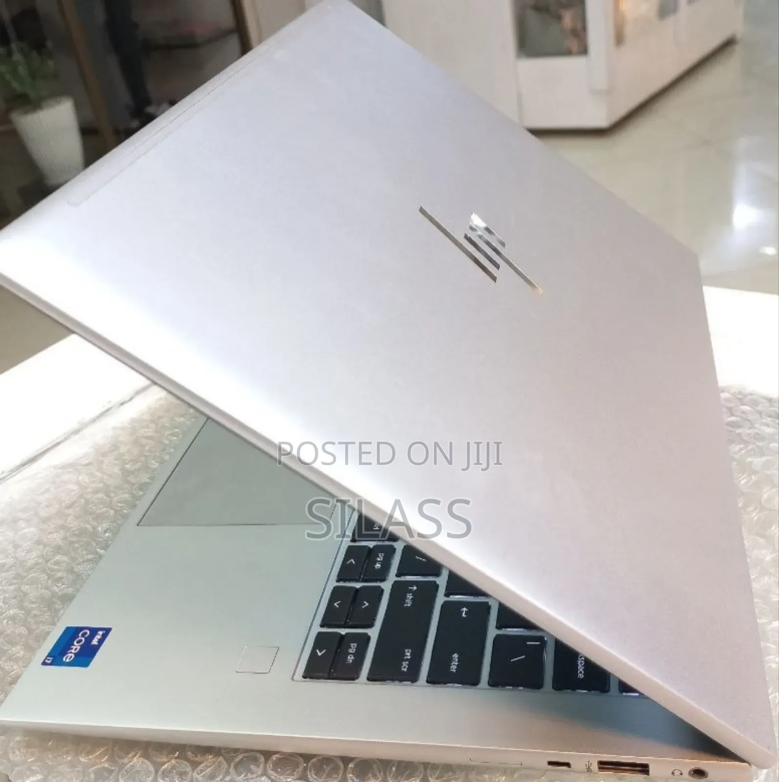 New Laptop HP EliteBook 840 G9 16GB Intel Core I7 SSD 512GB