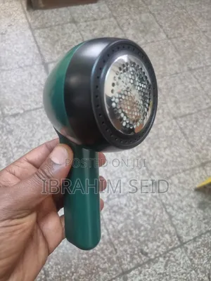 Rechargeable Clothes Lint Remover